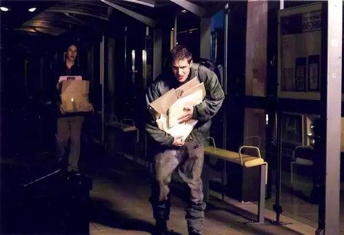 雷弗恩执导间生活记,捕捉生活瞬间的光影魔术师